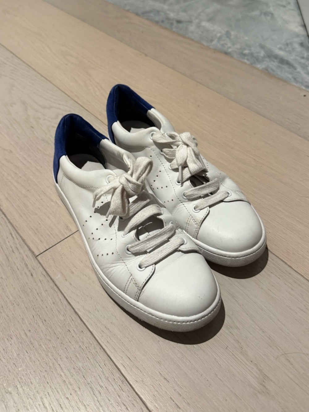 VINCE White Leather Sneakers with Blue Heel Accent